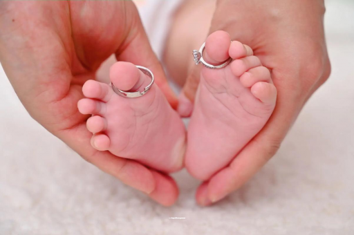 丹东怀孕多久会出现症状